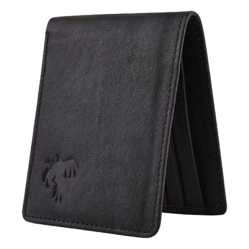 Bifold leather wallets look so sophisticated and elegant. 